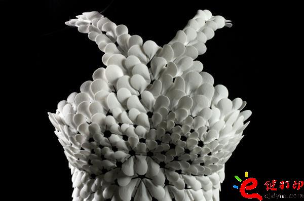 3d打印服裝 升級(jí)2.0版3D打印Kinematic Petals連衣裙誕生_3D打印服務(wù)公司